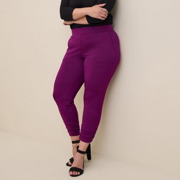 4R - Torrid | Crop Pull-On Skinny Studio Cupro High-Rise Side Cinch Pant (4X) - Picture 4 of 4